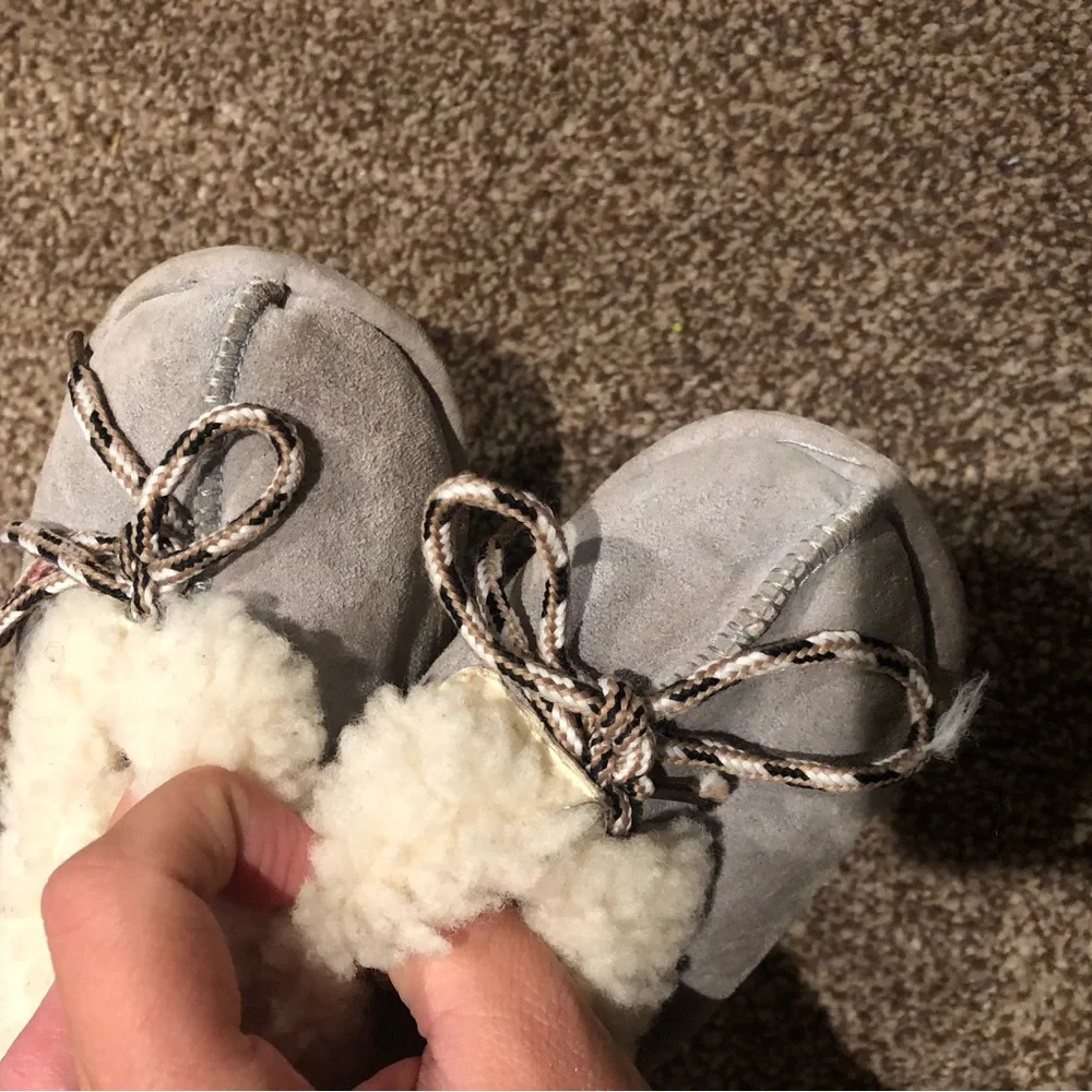 The Woolworks baby 5 unisex leather shearling wool sheepskin slippers moccasins